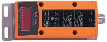 IFM SQR18DXBFPKG/US-100 Датчик расхода, Диапазон измерения: 1...200 мл/мин, Диапазон отображения: 0...240 мл/мин, DC PNP, Программируемая функция, 2 выхода, OUT1 = контроль потока (бинарный), измерение скорости потока (импульсы), предварительная установка